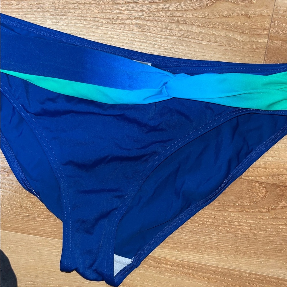 Blue and Green Women's Bikini Set - Picture 4 of 6